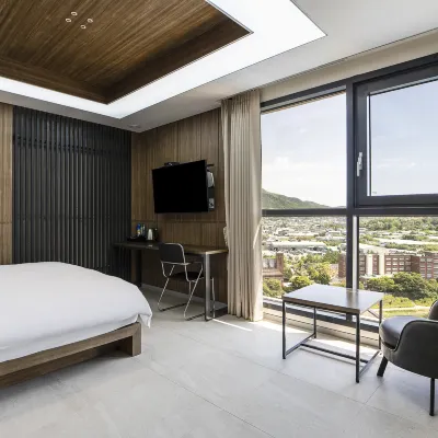 Hanam Hotel CL (CL) Отели рядом с достопримечательностью «Храм Суджонса»