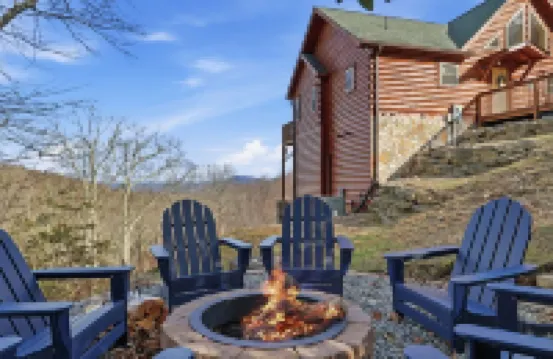 Long Range Views + Serenity! 4 BR Cabin with Hot Tub, Game Room, Fire Pit!