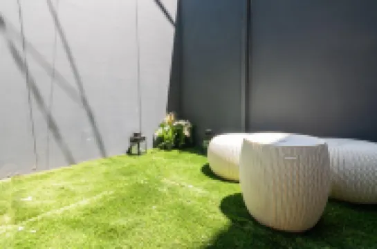 ท็อป รอยัล โรงแรมใน