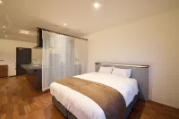 HOTEL h365 - 2-Star