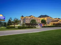 Days Inn & Suites by Wyndham West Edmonton Hotel dekat Pusat Acara Edmonton