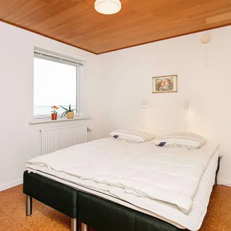 Seaside Retreat in Hvalpsund-by Traum Hotels in Farso