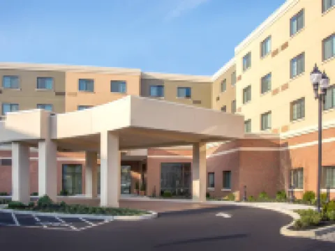 コートヤード グラスボロ ローワン ユニバーシティ グロスターのホテル