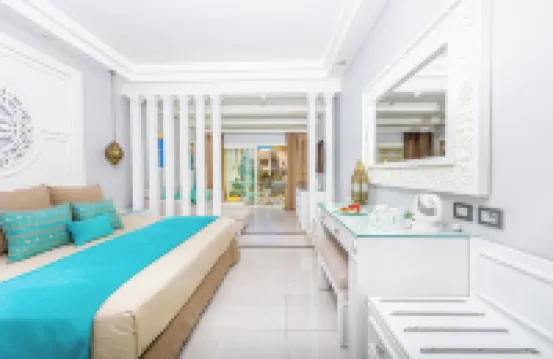 大皇宮情侶酒店僅限18歲以上