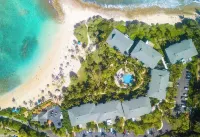 Stunning Corner Villa, Ocean Views from Every Bed