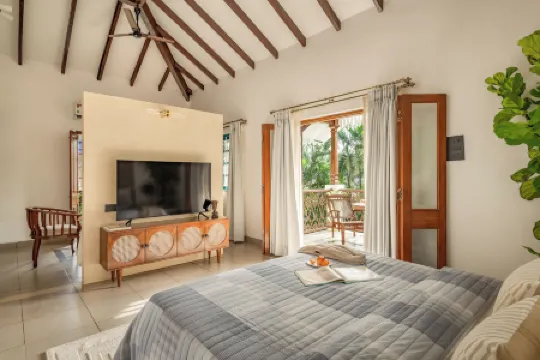 Sanctuary by RÊVE Escapes - Premium 3 BHK Villa Near Morjim Beach
