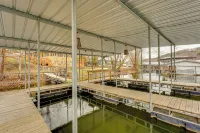 Boat & Fish! 1950s Rockaway Beach Cabin w/ Hot Tub - Strand
