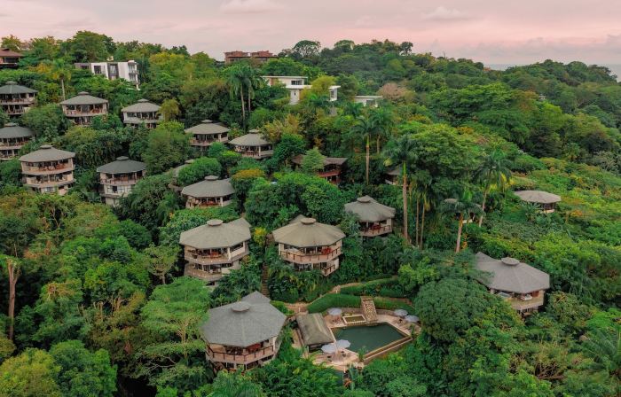 Tulemar Resort