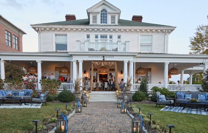 Pandora's Manor