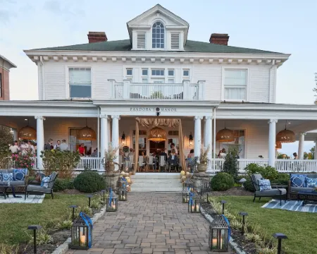 Pandora's Manor Hotels in High Point