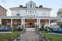 Pandora's Manor