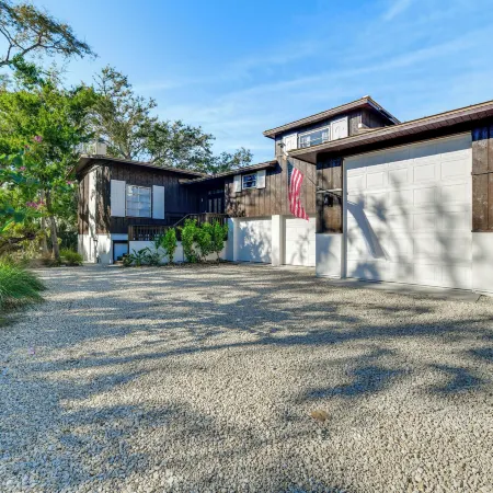 2 Mi to Beaches! Spacious Family Gem in Siesta Key