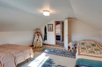 Charming 'Corral Creek Ranch House' in Circle - Pet friendly