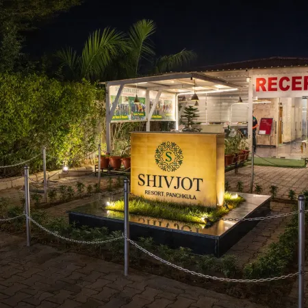 Shivjot Farms and Resort