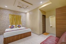 FabHotel MRV Inn - Nr. Express Avenue Mall & Spencer Plaza Mall
