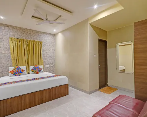 FabHotel MRV Inn - Nr. Express Avenue Mall & Spencer Plaza Mall โรงแรมในเจนไน