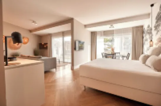 แวน เดอร์ วาล์ค โรงแรม บลูม แซงต์ เอกุลฟ์