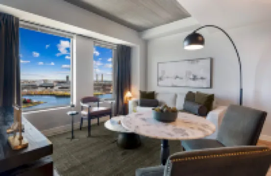 Stylish 1BR in Assembly Square | Pool, Gym & Views