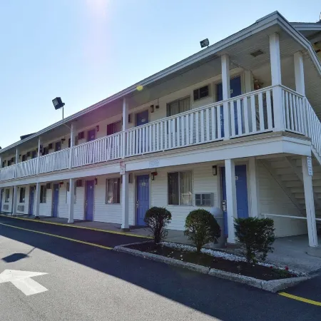 Motel 6 Nashua, NH - North