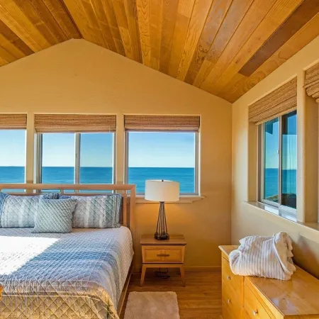 Inn of the Lost Coast