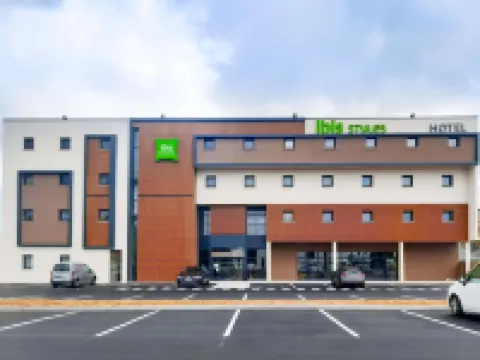 Ibis Styles Contres Cheverny Hotels in 