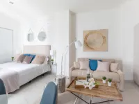 Feelathome Merced Apartments Hotels near Pedregalejo