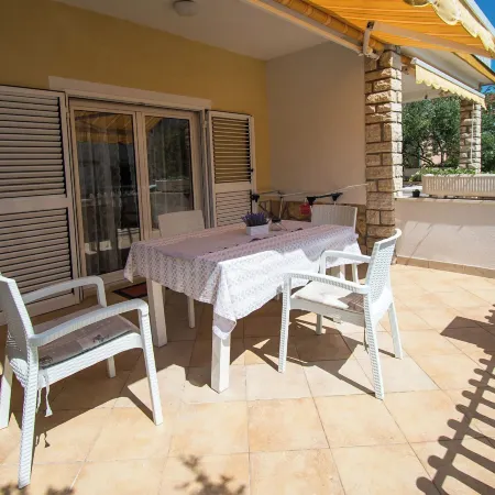 Apartments Tiho