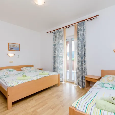 Apartments and Room Ljubica