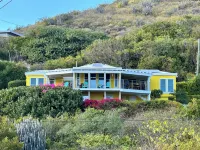 Diamond in Paradise-Hear the waves, feel the breezes from this 3 bedroom villa!