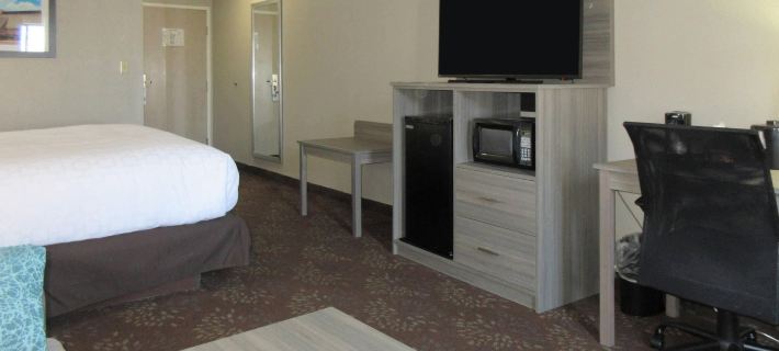 Clarion Pointe Evansville North Hotels in Vanderburgh County