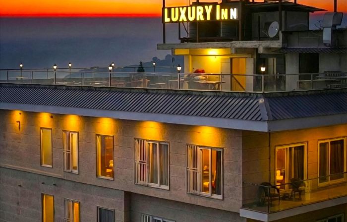 Hotel Luxury Inn by Stotrak Hospitality