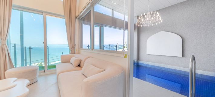 Yeosu Moine Pool Villa Hotels in Yeosu