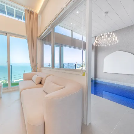 Yeosu Moine Pool Villa