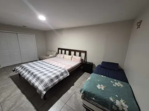 現代安靜套房(Modern Quiet Suite)