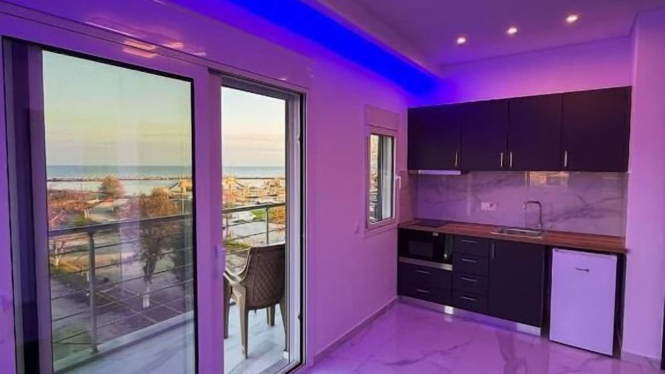 Delfini Girni Apartments
