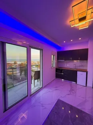 Delfini Girni Apartments - pemandangan pegunungan