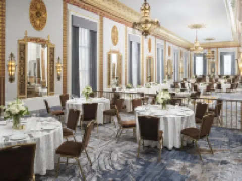 Hilton Milwaukee ミルウォーキーのホテル