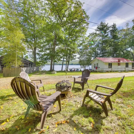 Rustic Retreat Across from Lake Family Friendly!