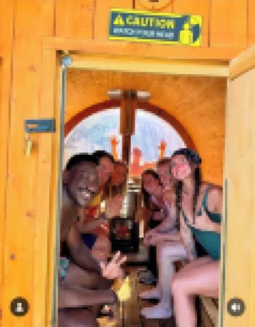 Foot of the Mountain Motel