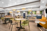 Spark by Hilton Amarillo Western Plaza - breakfast