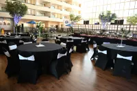 Atrium Hotel and Suites DFW Airport - sarapan
