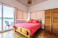 Coral Wing Casitas