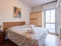Claudia Flat - near the beach & parking Hotels in Massa