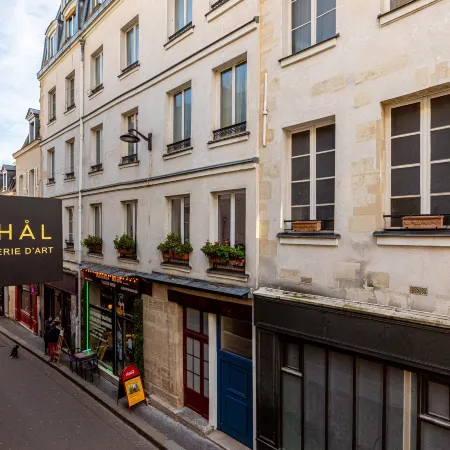 GuestReady - Balinese Oasis in the Heart of Paris