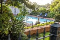 Anchuca Historic Mansion & Inn - Pools