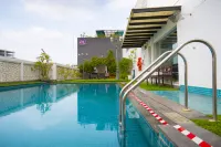 Grand Mercure Vadodara Surya Palace - Rooftop Pools