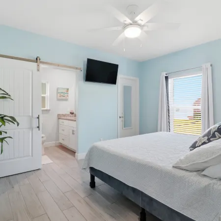 New! Lovely Lilac Cottage 112