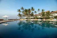 Hemingways Watamu - شاطئ
