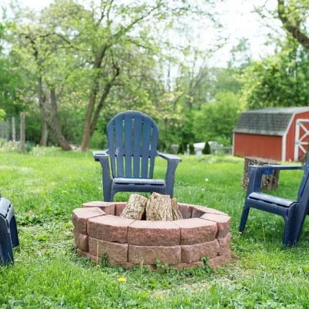 Cozy Cottage on Main. Halfway between the Ark and Creation Museum!