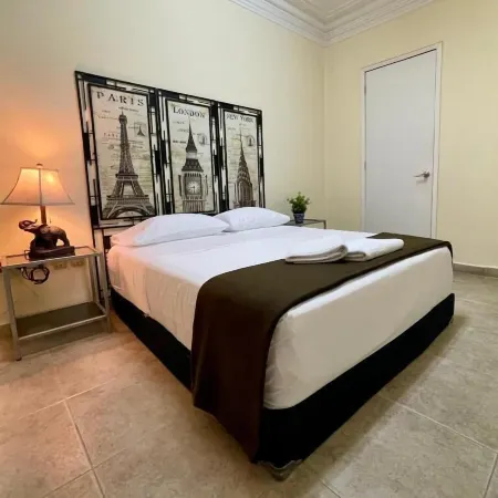 Hostal 109 Roma - Condesa Отели рядом с достопримечательностью «Центр международной торговли Pepsi Center»